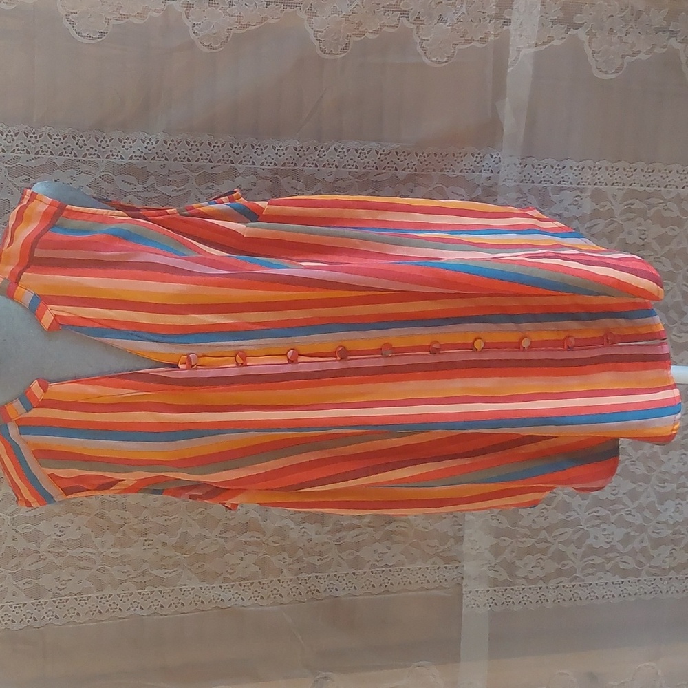 TORRID colorful stripped sleeveless botton down blouse shirt tail hem.